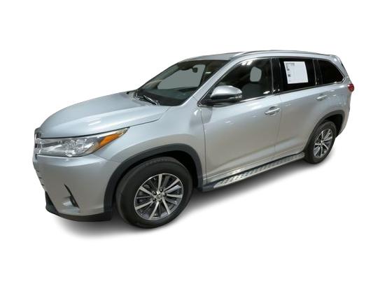 Thumbnail: 2017 Toyota Highlander - 3