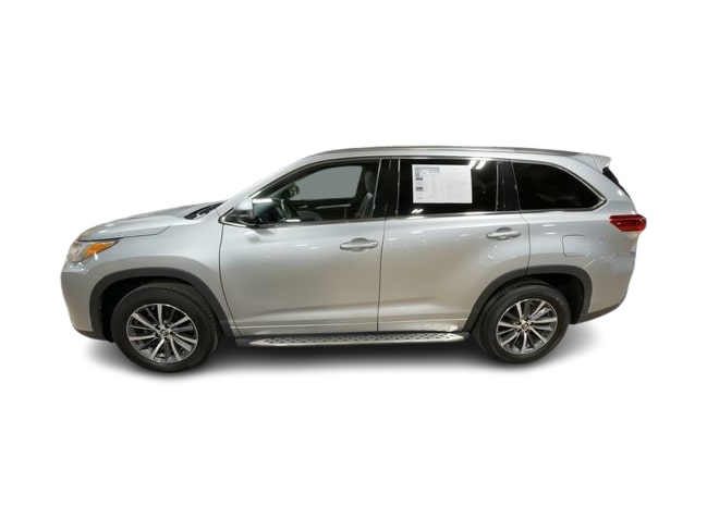 Thumbnail: 2017 Toyota Highlander - 19