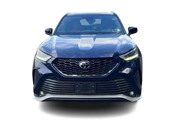 Thumbnail: 2022 Toyota Highlander - 4