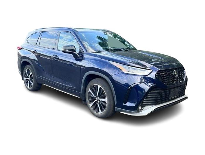 Thumbnail: 2022 Toyota Highlander - 7