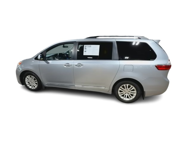 Thumbnail: 2015 Toyota Sienna - 19