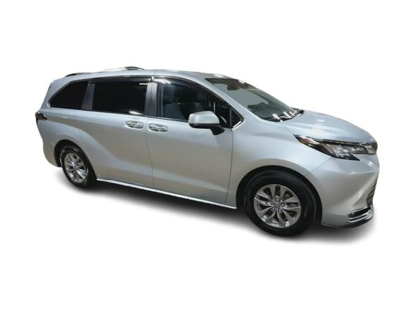 Thumbnail: 2023 Toyota Sienna - 17