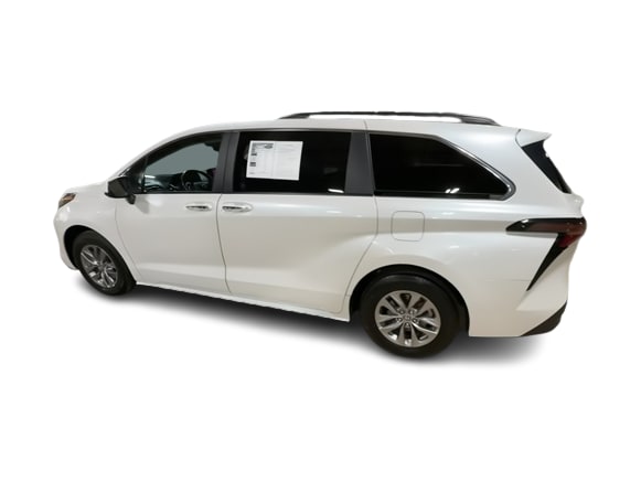 Thumbnail: 2024 Toyota Sienna - 19