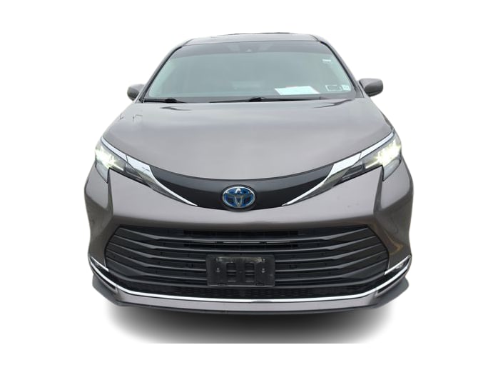 Thumbnail: 2022 Toyota Sienna - 4