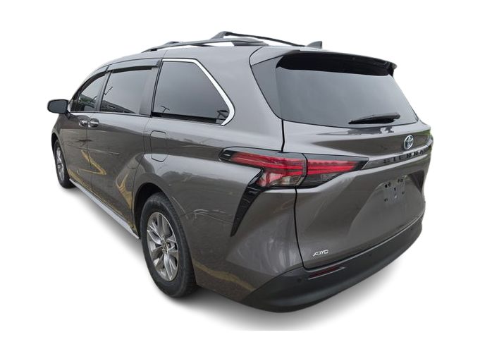 Thumbnail: 2022 Toyota Sienna - 2