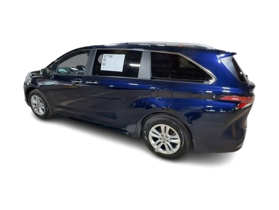 Thumbnail: 2023 Toyota Sienna - 19