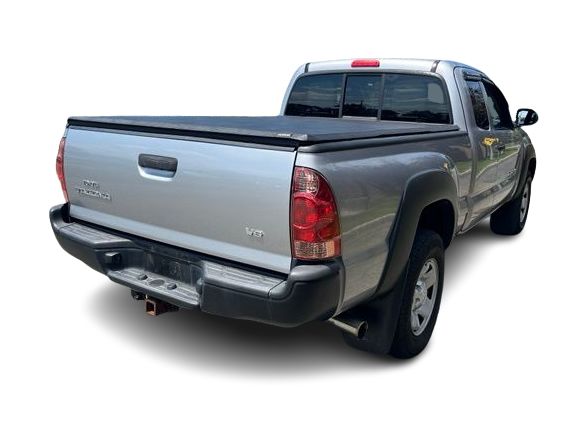 Thumbnail: 2015 Toyota Tacoma - 9