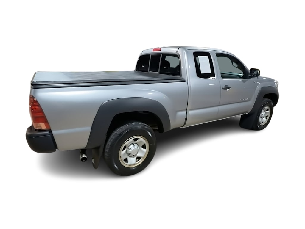 Thumbnail: 2015 Toyota Tacoma - 21