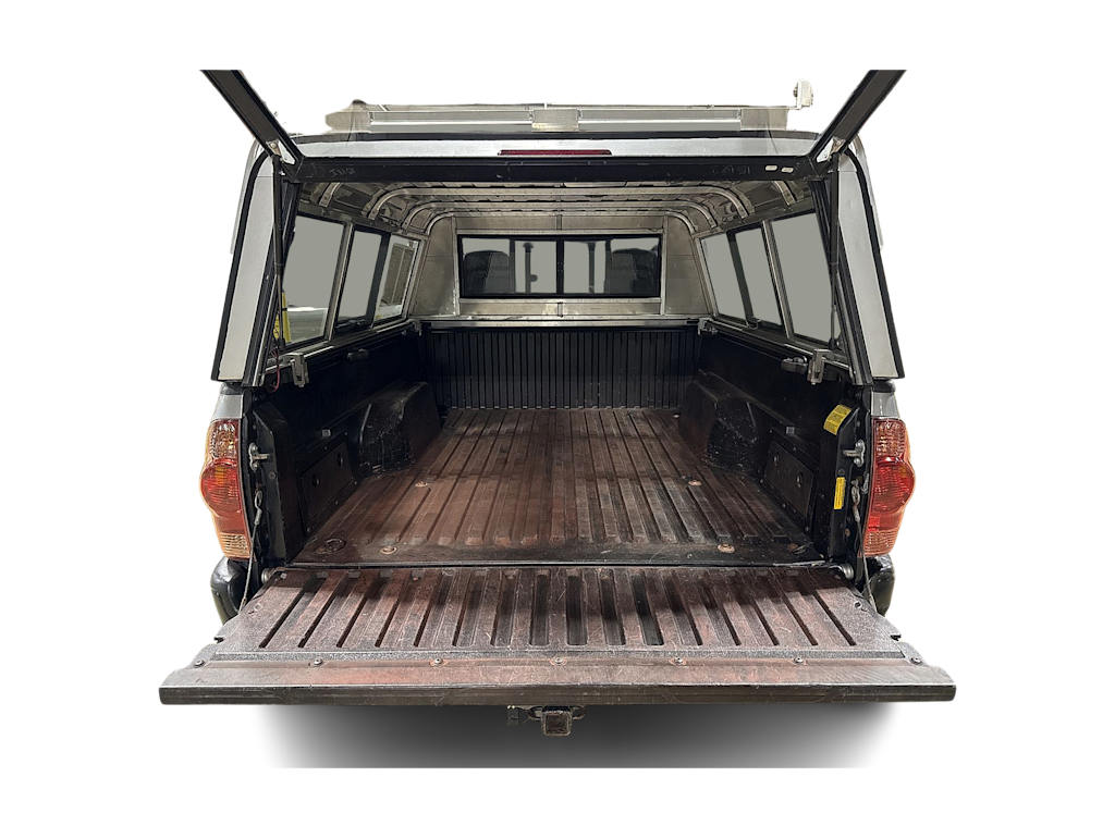 Thumbnail: 2015 Toyota Tacoma - 16