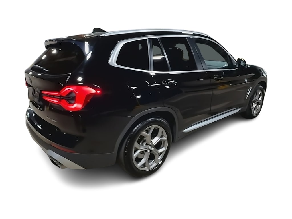 Thumbnail: 2022 BMW X3 - 21