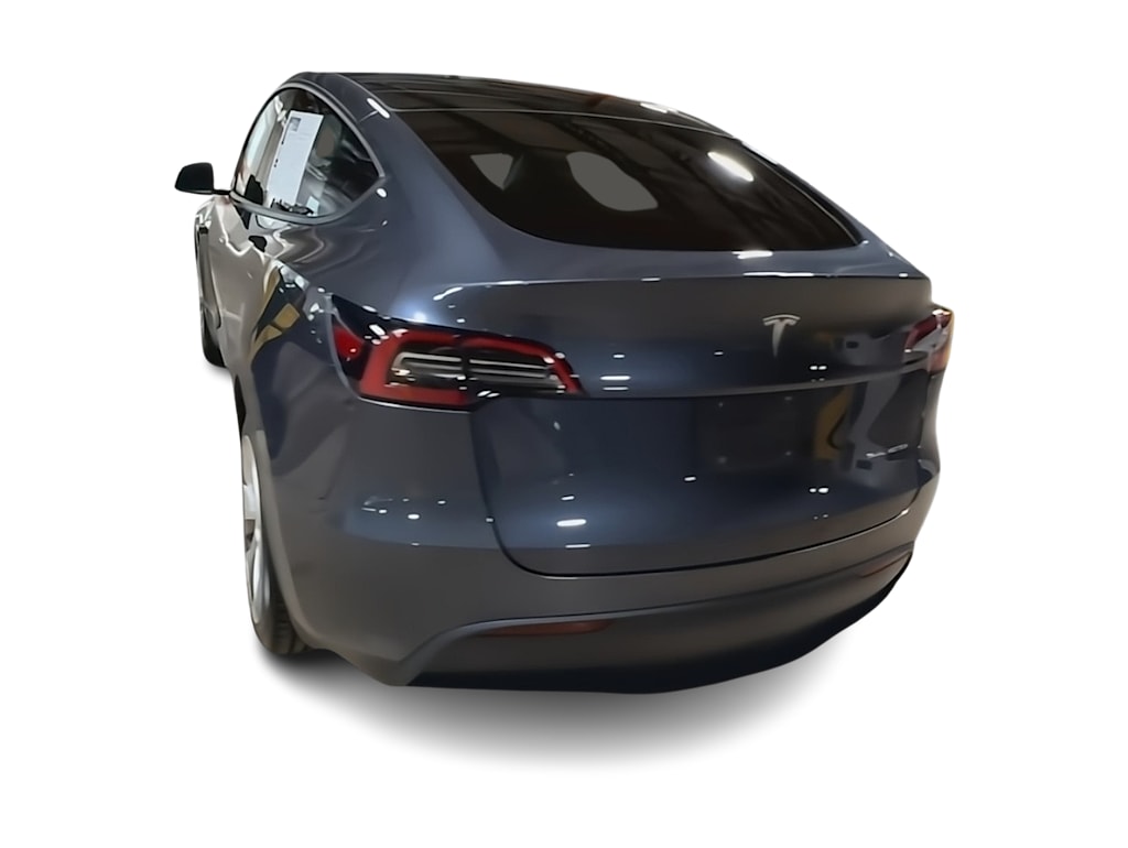 Thumbnail: 2022 Tesla Model Y - 17
