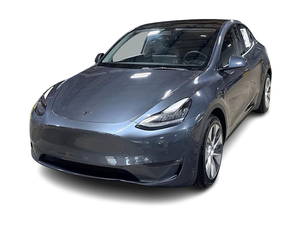 Used 2022 Tesla Model Y Long Range with VIN 7SAYGDEE0NF401019 for sale in Madison, WI