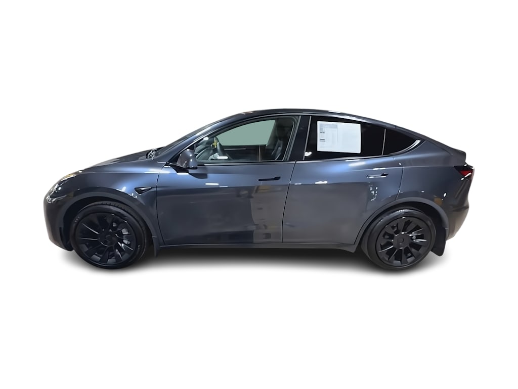 Thumbnail: 2024 Tesla Model Y - 15