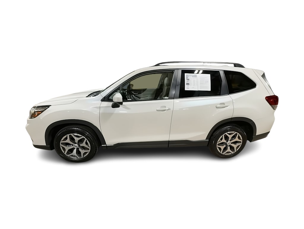 Thumbnail: 2021 Subaru Forester - 3