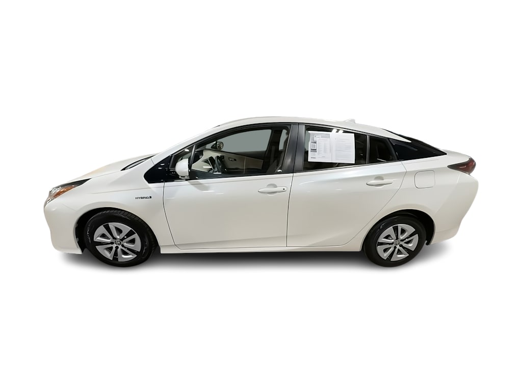 Thumbnail: 2016 Toyota Prius - 3