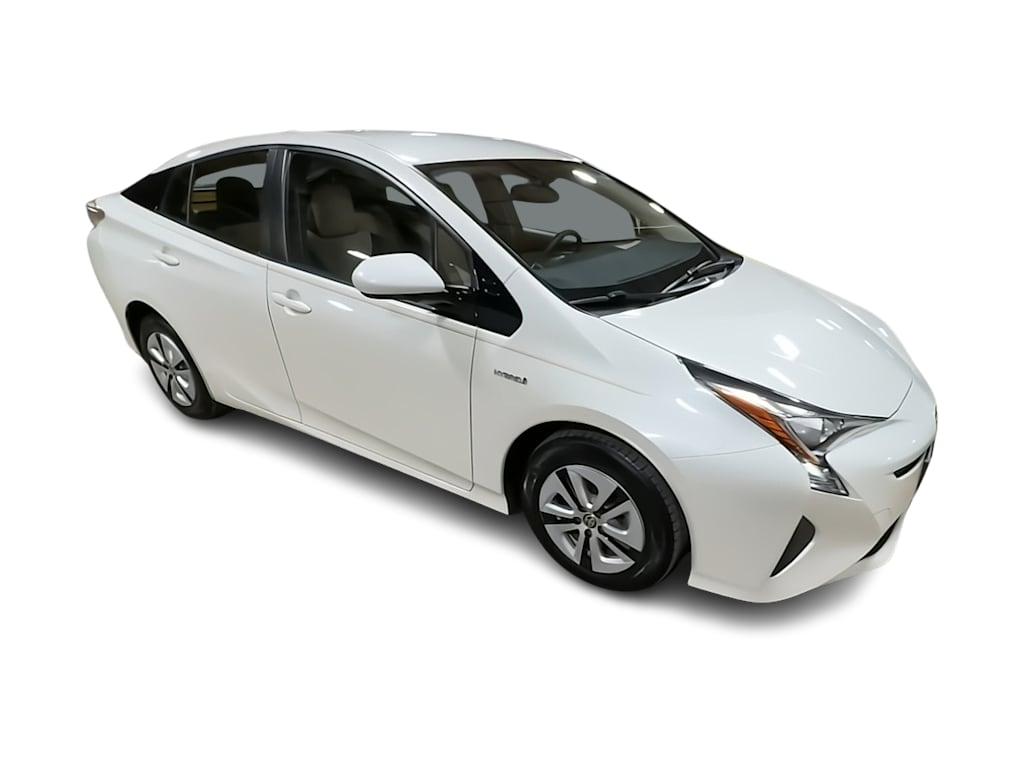 Thumbnail: 2016 Toyota Prius - 17