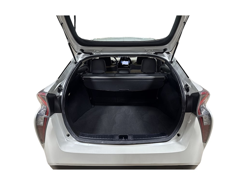 Thumbnail: 2016 Toyota Prius - 14