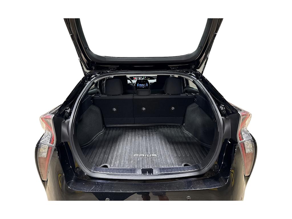 Thumbnail: 2018 Toyota Prius - 11