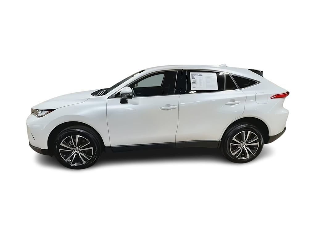 Thumbnail: 2023 Toyota Venza - 3