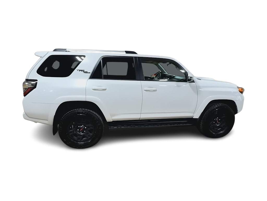 Thumbnail: 2017 Toyota 4Runner - 23