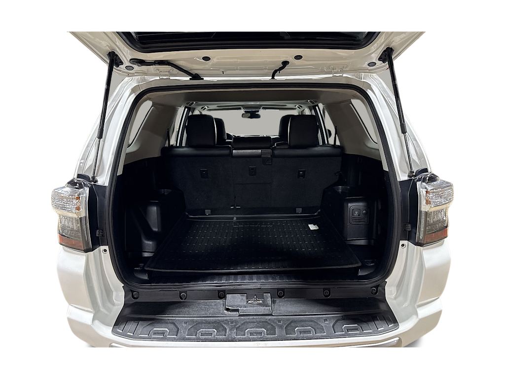 Thumbnail: 2017 Toyota 4Runner - 16