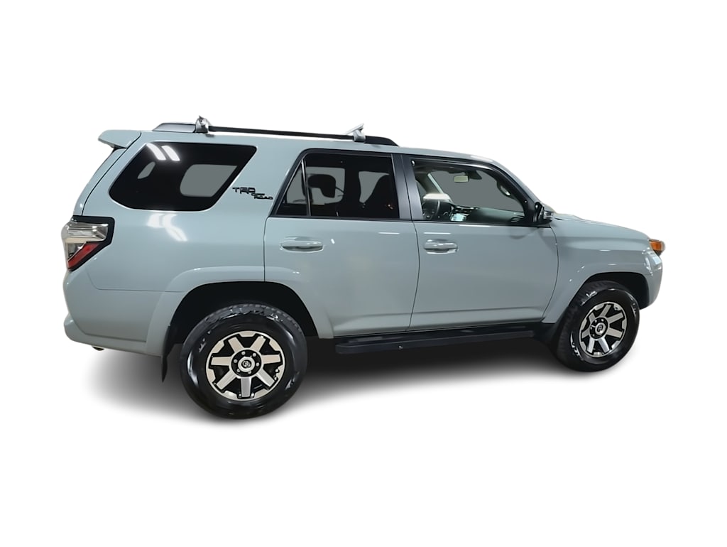 Thumbnail: 2023 Toyota 4Runner - 16