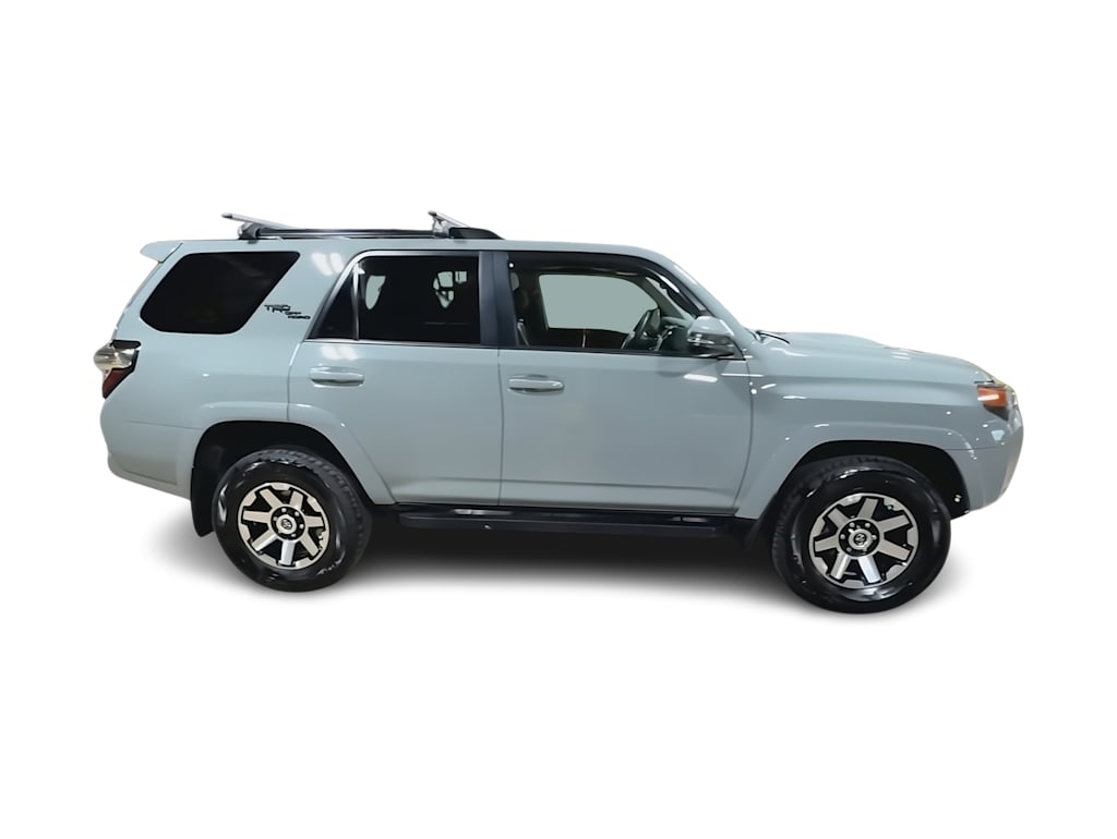 Thumbnail: 2023 Toyota 4Runner - 17