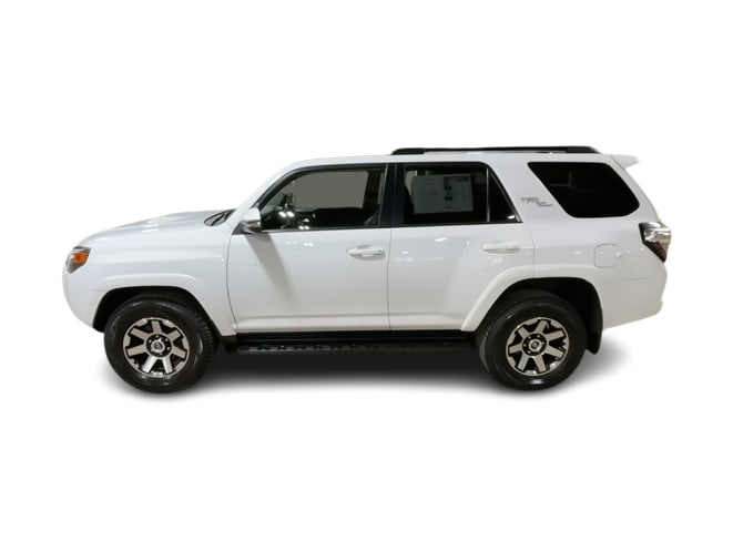 2022 Toyota 4Runner TRD Off Road 3