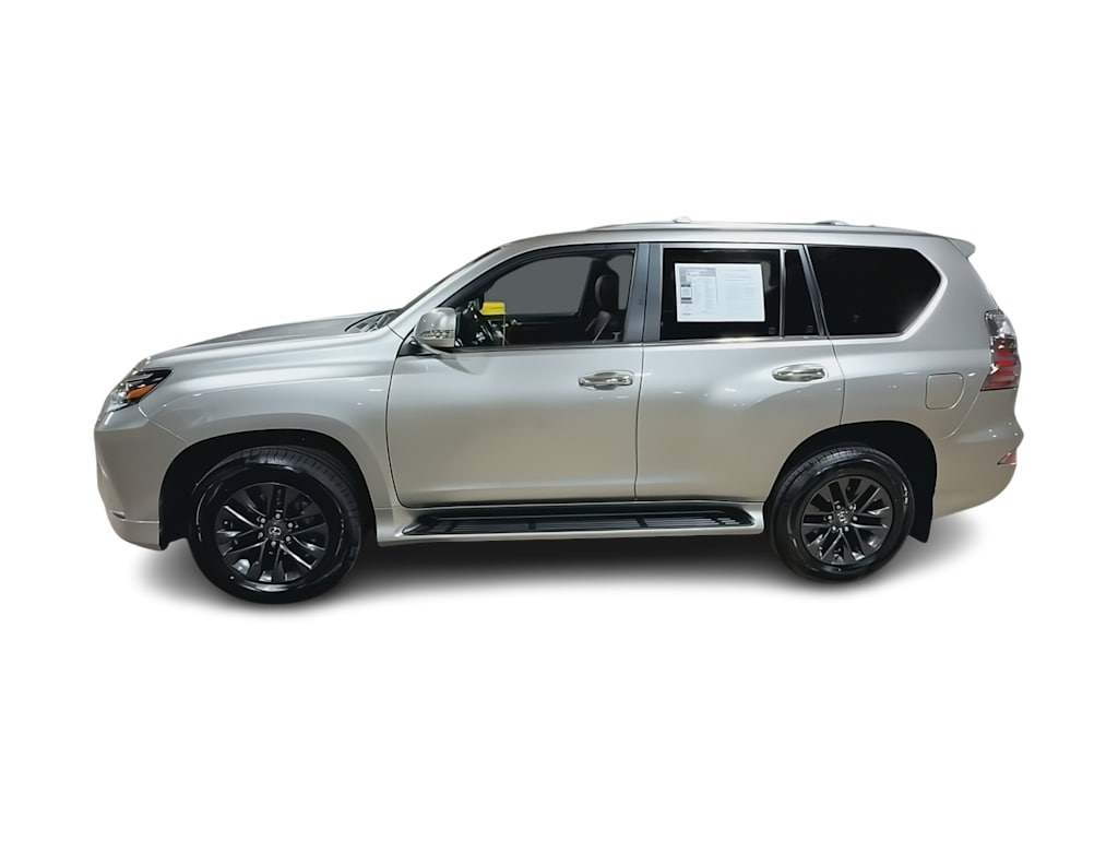 Thumbnail: 2023 Lexus GX - 3