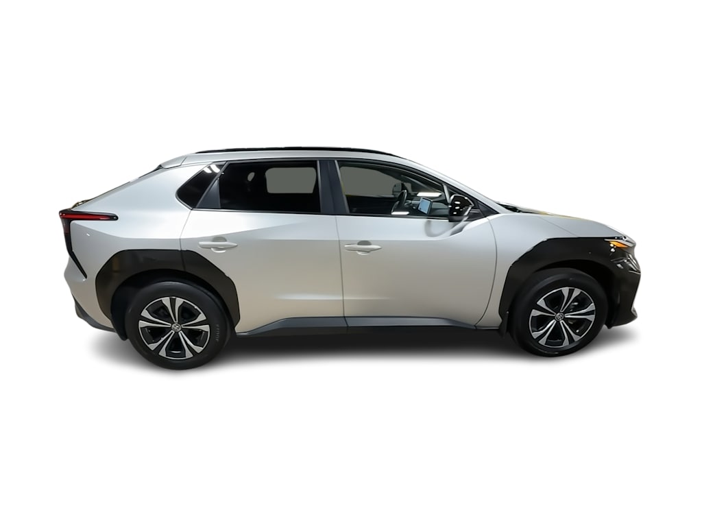 Thumbnail: 2023 Toyota bZ4X - 23