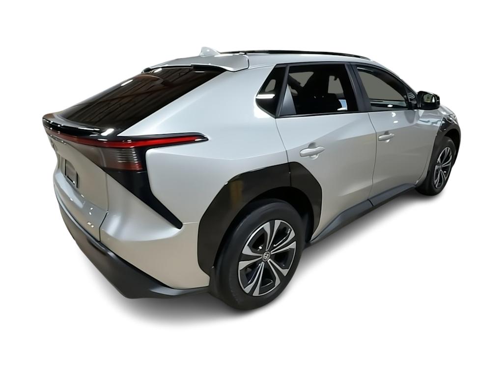 Thumbnail: 2023 Toyota bZ4X - 22