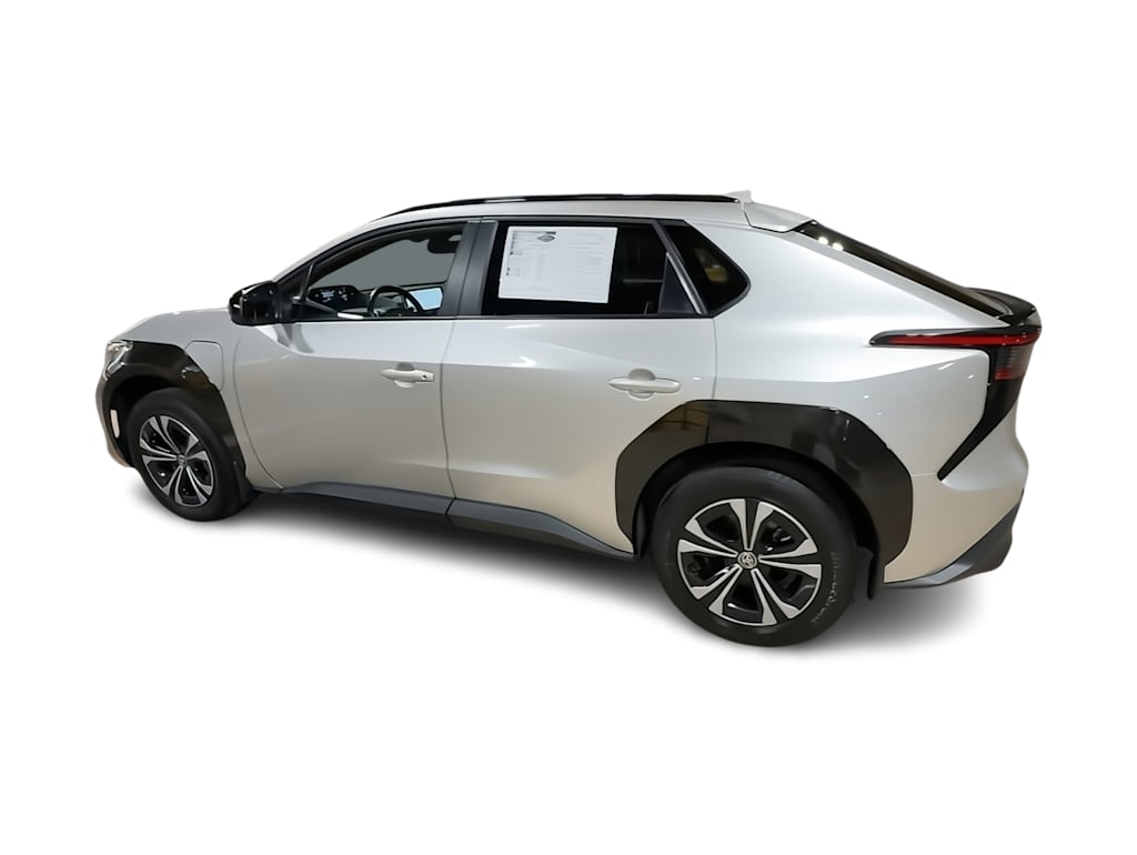 Thumbnail: 2023 Toyota bZ4X - 21
