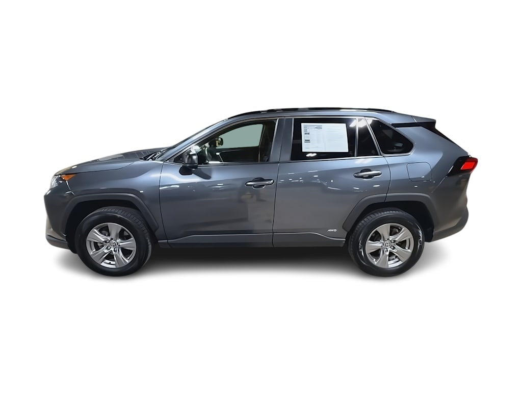 Thumbnail: 2022 Toyota RAV4 - 19