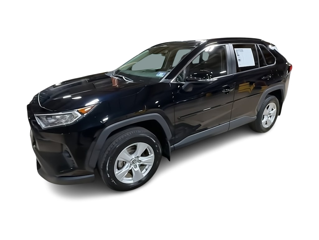 Thumbnail: 2019 Toyota RAV4 - 3