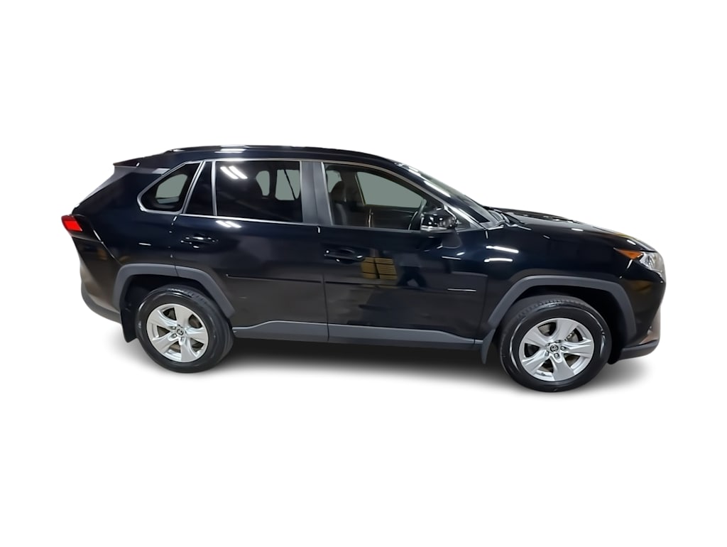 Thumbnail: 2019 Toyota RAV4 - 22