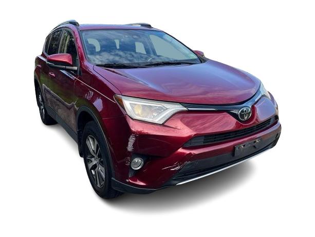 Thumbnail: 2018 Toyota RAV4 - 8