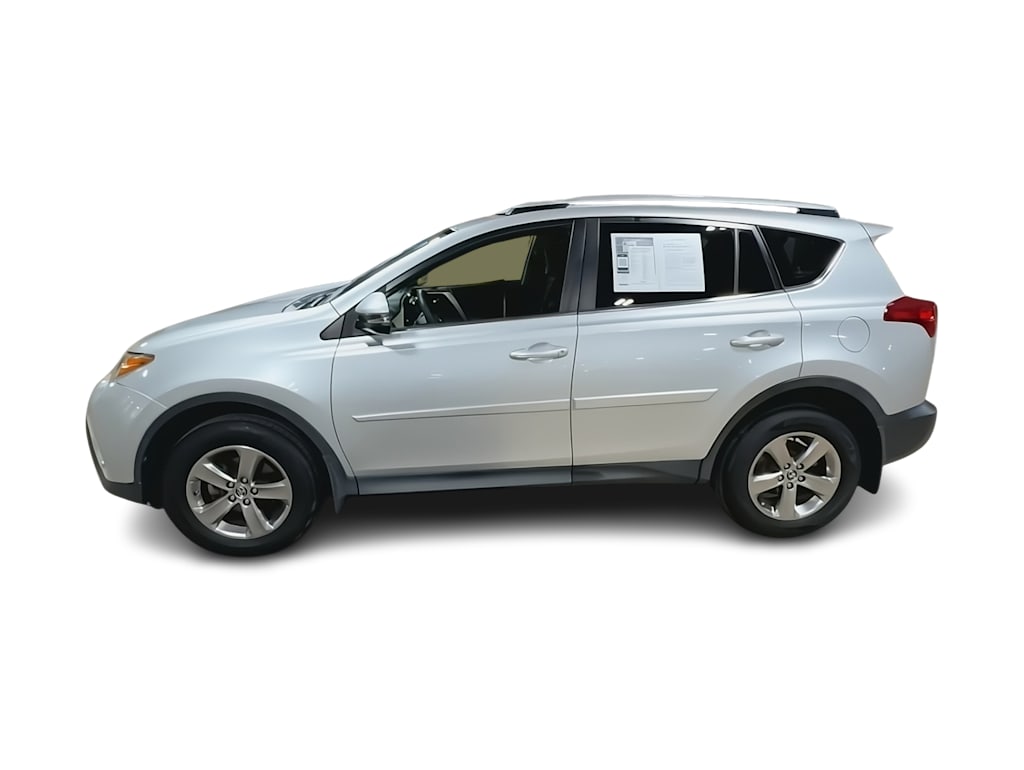 Thumbnail: 2015 Toyota RAV4 - 3