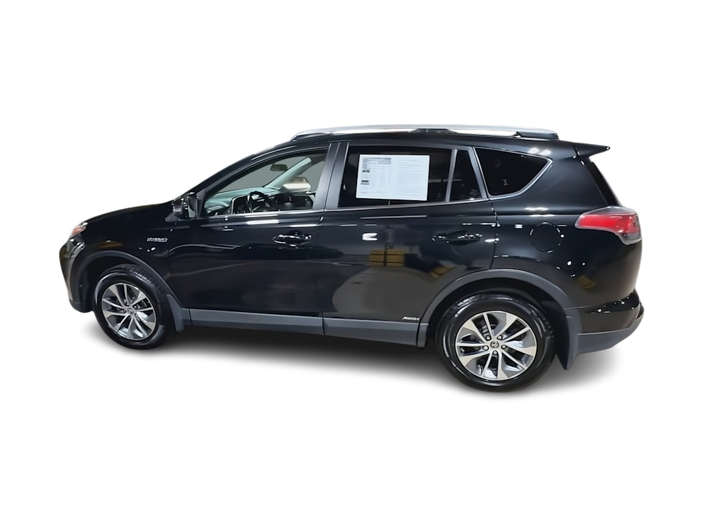 Thumbnail: 2016 Toyota RAV4 - 21