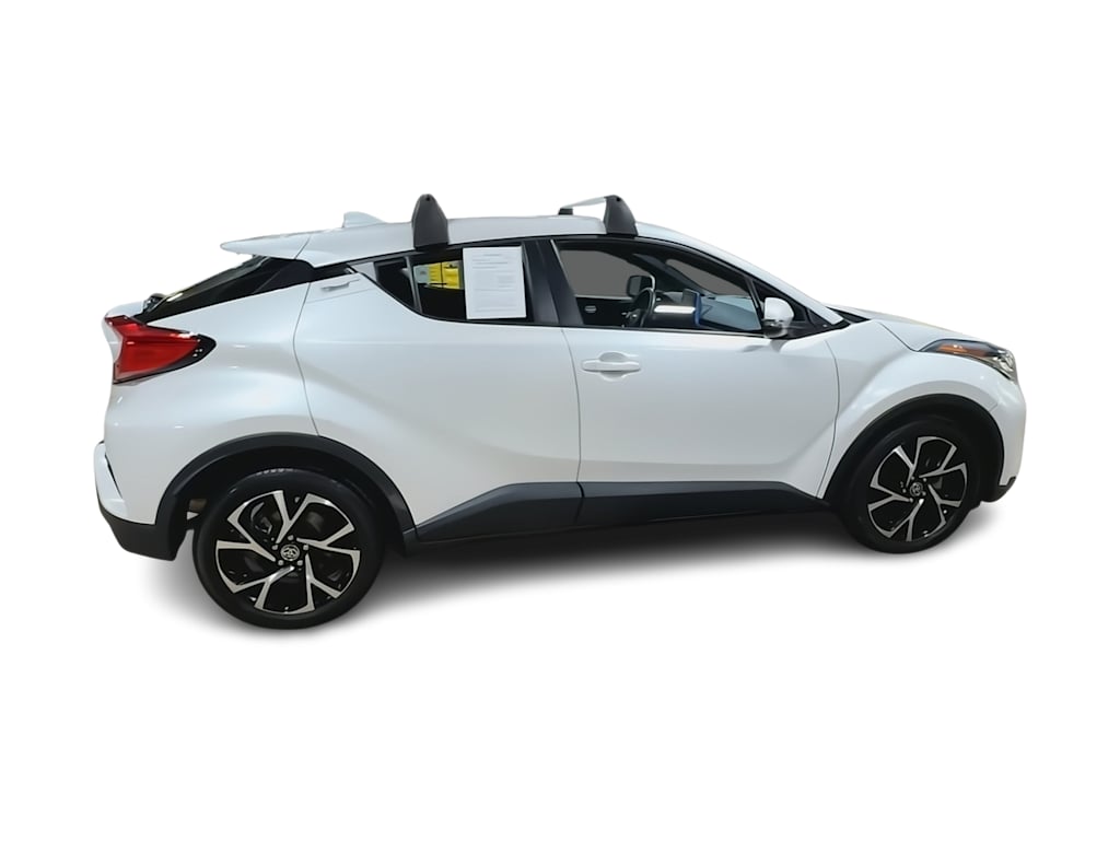 Thumbnail: 2022 Toyota C-HR - 22