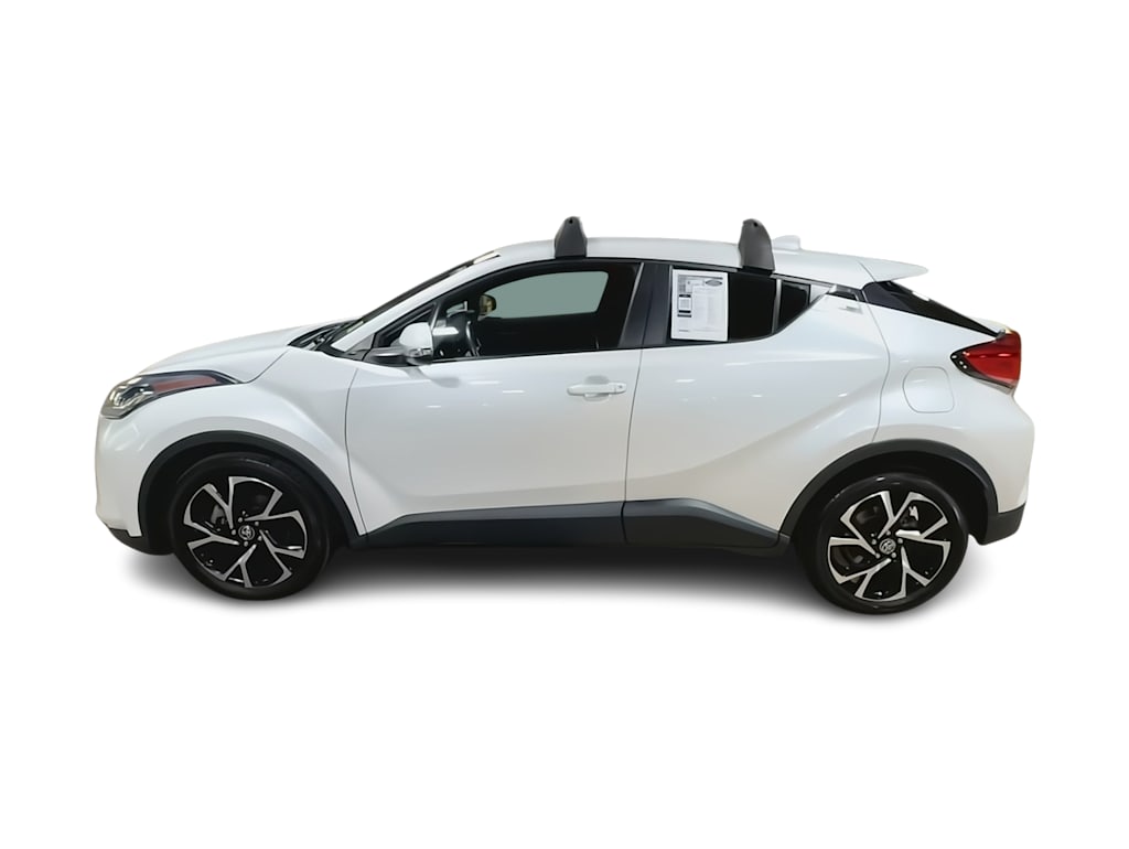 Thumbnail: 2022 Toyota C-HR - 3
