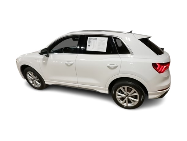 Thumbnail: 2023 Audi Q3 - 17