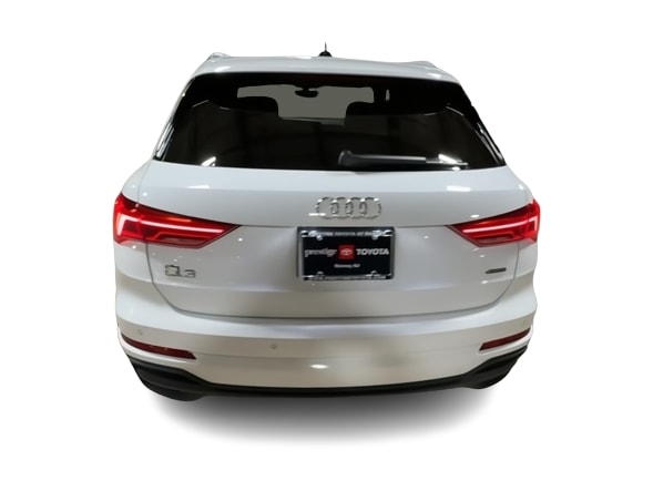 Thumbnail: 2023 Audi Q3 - 4