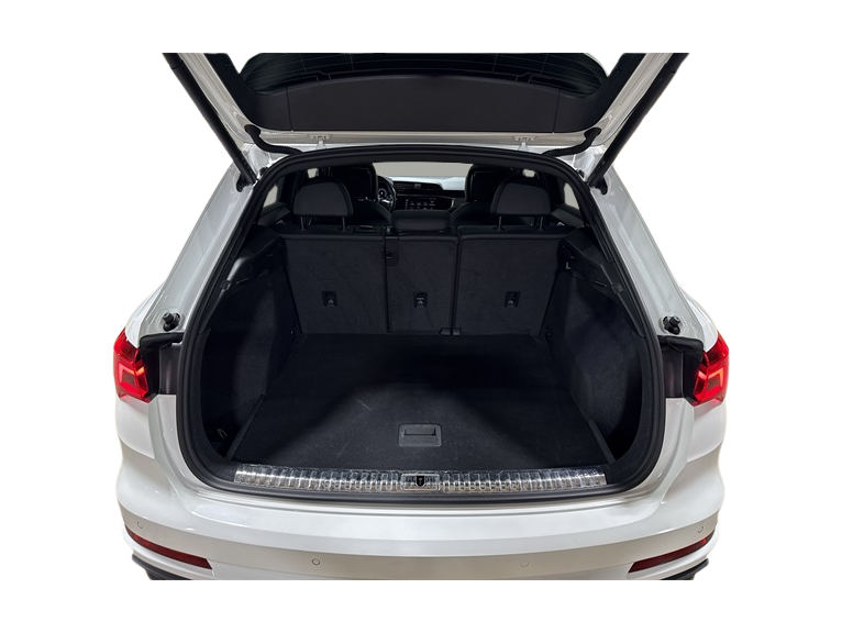 Thumbnail: 2023 Audi Q3 - 13