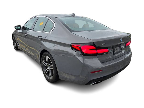 Thumbnail: 2021 BMW 5 Series - 2