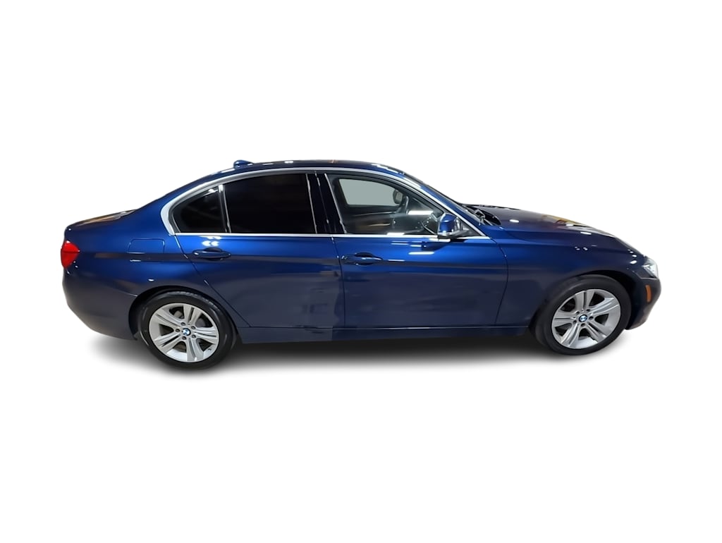 Thumbnail: 2018 BMW 3 Series - 22