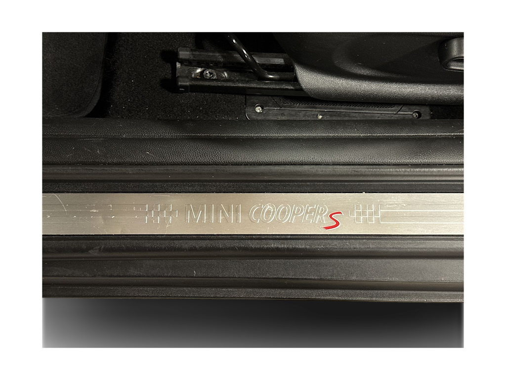 Thumbnail: 2019 MINI Cooper - 17