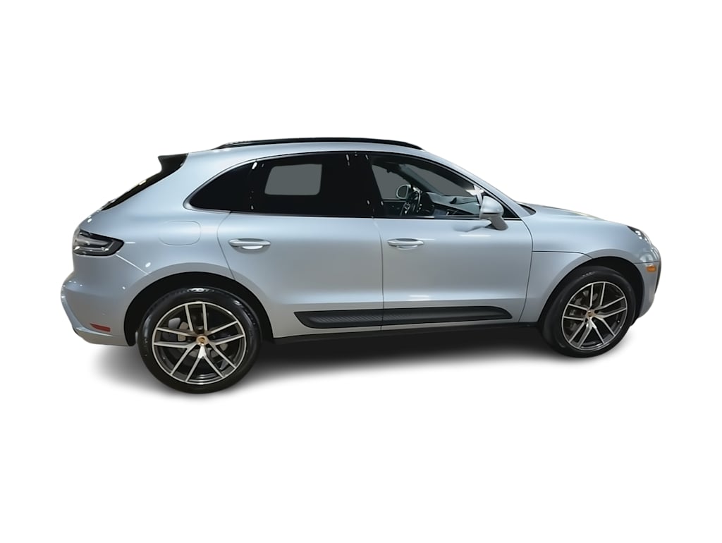 Thumbnail: 2023 Porsche Macan - 22