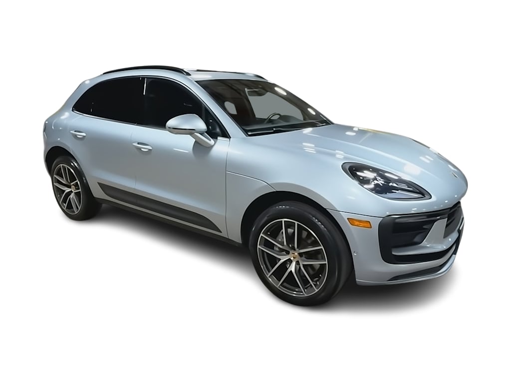 Thumbnail: 2023 Porsche Macan - 17