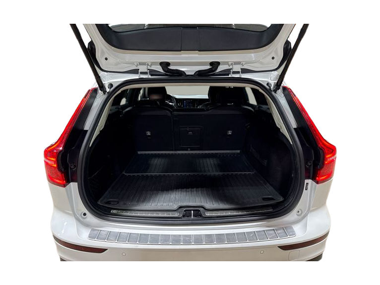 Thumbnail: 2020 Volvo V60 - 15