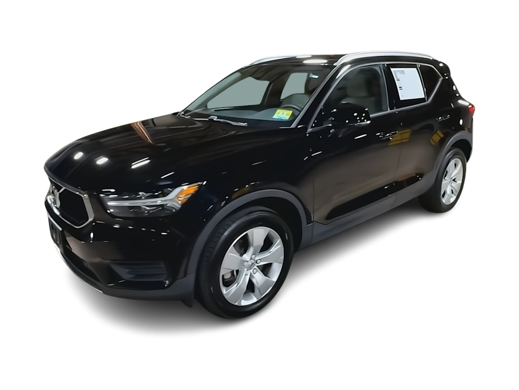 Thumbnail: 2019 Volvo XC40 - 19